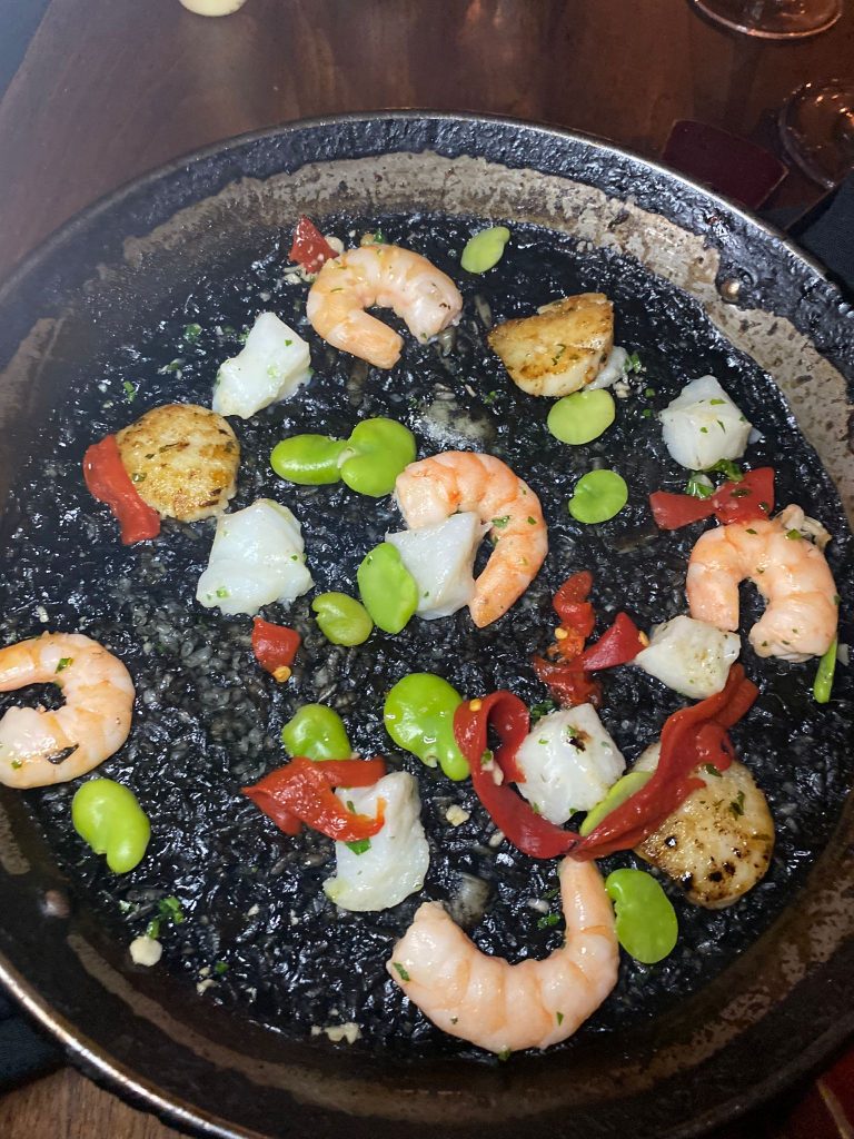 Socarrat Paella Bar: Authentic Spanish Flavors with a Focus on Perfect Paella